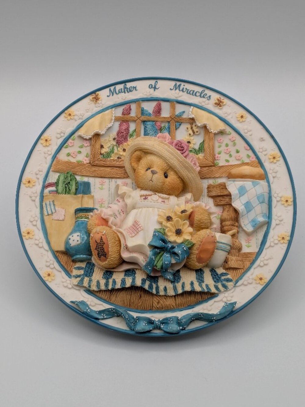 Cherished Teddies Mom Maker of Miracles Plate (303046) 1997